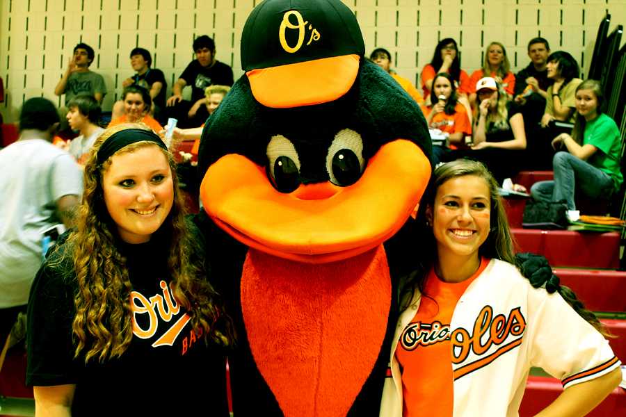 Administration and PTSA organize Orioles rally