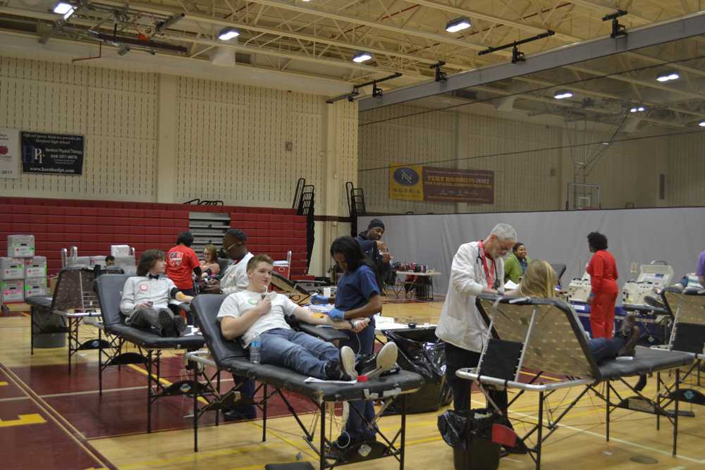 Community+participates+in+blood+drive