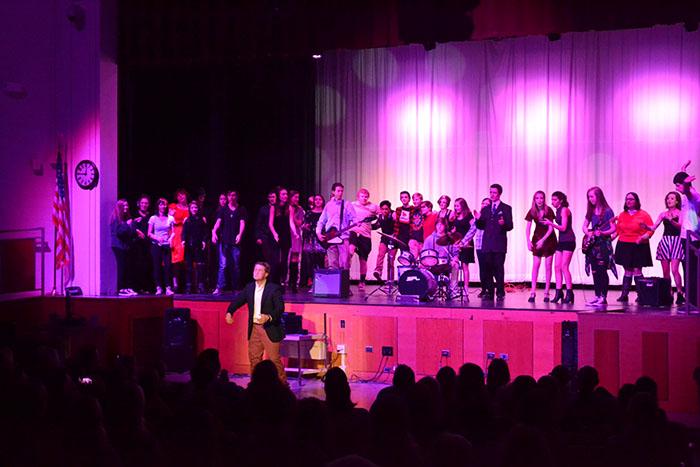 Variety Show lacks fun of Coffee House