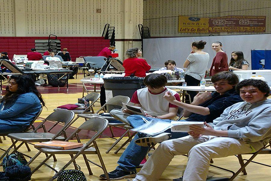 Sam Kurtz('17) and Joe Hogan('18) got there blood drawn for the first time yesterday. "I figured why not, it helps people and I get out of class," said Hogan